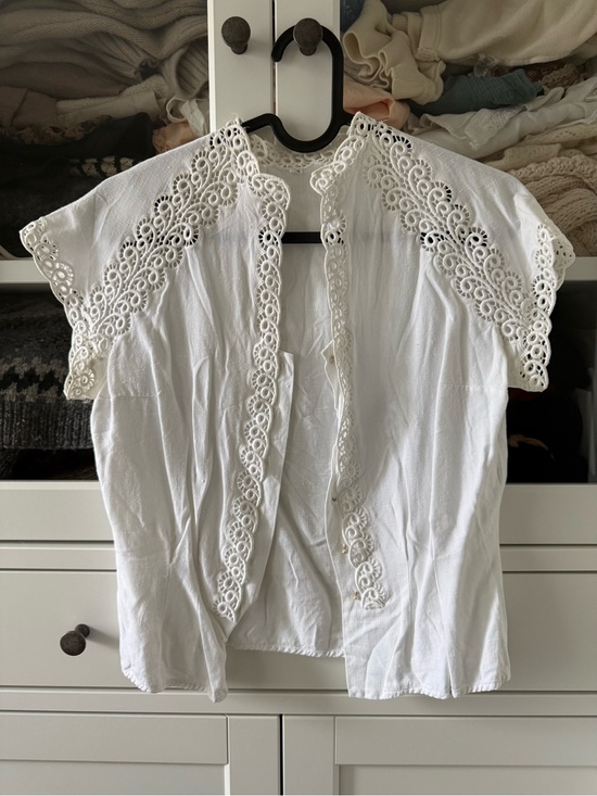 Doen Tops - Vintage White Lace-Trim Short Sleeve Women's Top